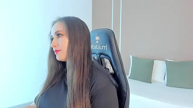 Snapshot of sophia_martinezz_ chatting on October 11, 12:26 pm sophia martinezz online show from October 11, 12:26 pm