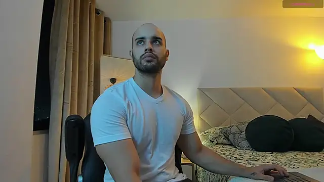 Snapshot of Chris_Alzate chatting on September 28, 1:00 am Chris Alzate online show from September 28, 1:00 am