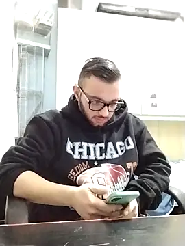 Francescodicristina44 online show from March 22, 6:55 pm