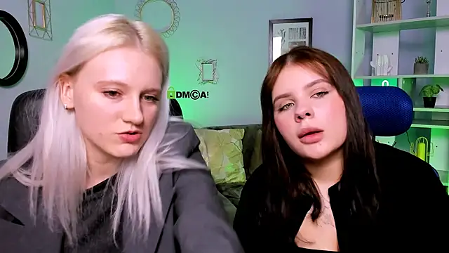 madam uliis online show from March 21, 1:56 pm