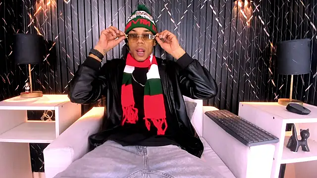 Gregory Sforza online show from December 4, 6:38 pm