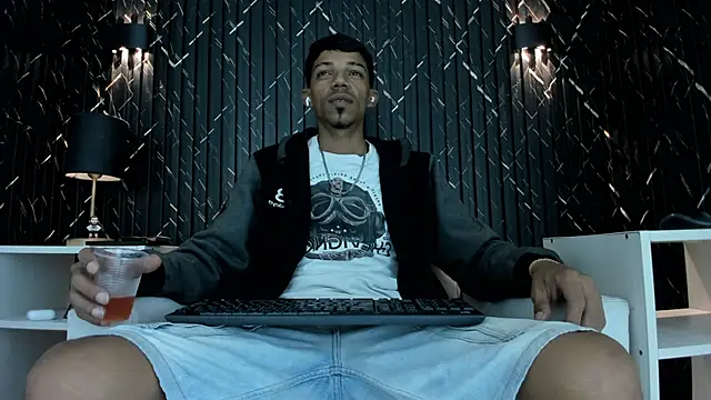 Snapshot of Gregory_Sforza chatting on March 12, 3:23 am Gregory Sforza online show from March 12, 3:23 am