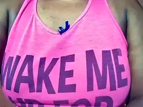 Snapshot of sexyamanda_ chatting on December 3, 4:20 am sexyamanda online show from December 3, 4:20 am