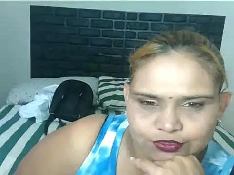 clover cams1874 online show from February 4, 7:03 am