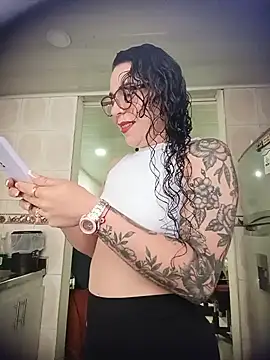mia velvet1 online show from June 14, 1:24 pm