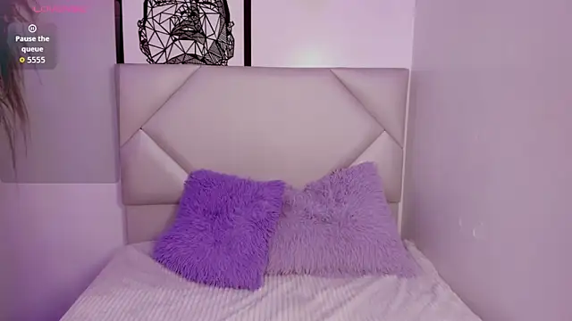 Abby Piink online show from October 6, 2:25 pm