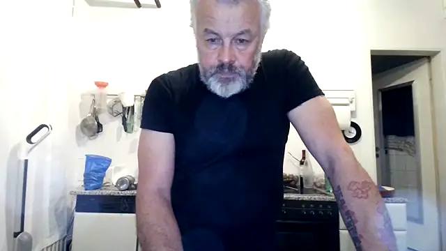 Berg Boy online show from December 2, 10:16 pm