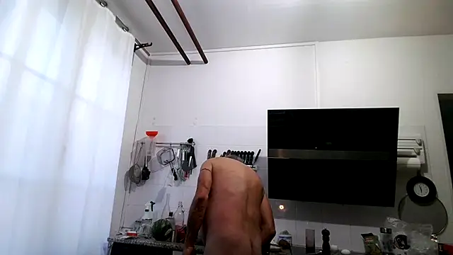 Berg Boy online show from July 8, 3:55 am