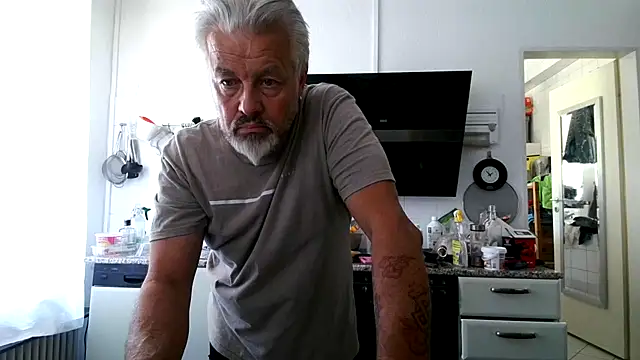 Berg Boy online show from July 29, 11:52 am