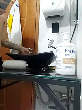 craxybaby online show from November 17, 2:45 pm