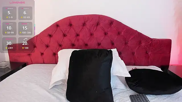 Snapshot of jashh_ chatting on March 7, 7:44 pm jashh online show from March 7, 7:44 pm