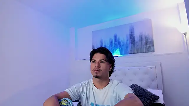 MathewAdams online show from October 3, 6:27 pm