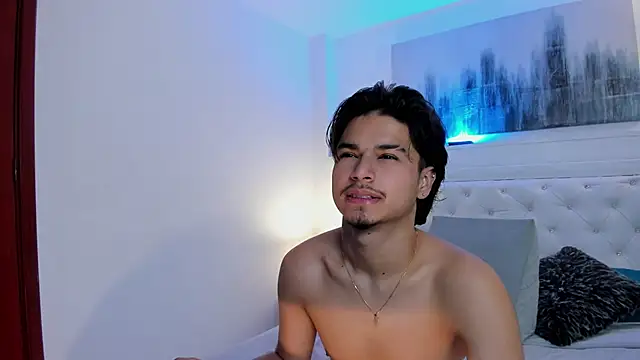 MathewAdams online show from October 23, 6:39 pm