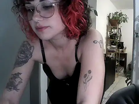 Snapshot of Acid_Girl_Ofc chatting on October 14, 3:18 am Acid Girl Ofc online show from October 14, 3:18 am