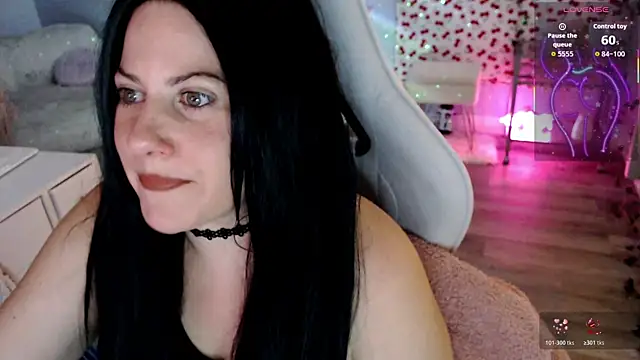 Snapshot of BellaStar84 chatting on July 24, 10:46 am BellaStar84 online show from July 24, 10:46 am