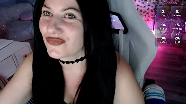 Snapshot of BellaStar84 chatting on July 25, 11:30 am BellaStar84 online show from July 25, 11:30 am
