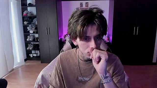 xIce Boy online show from February 1, 2:26 pm