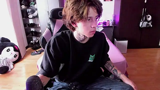 xIce Boy online show from February 28, 3:35 pm