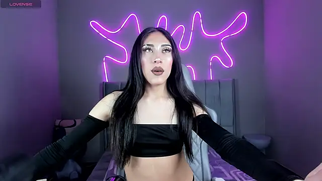 madison  rey online show from November 20, 1:55 pm