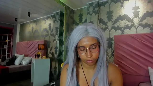 Karin Ks online show from November 21, 7:56 pm