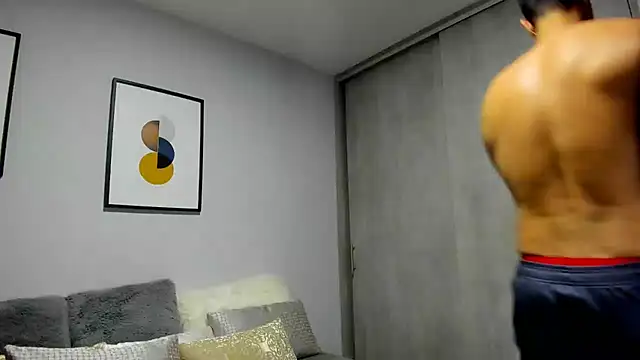 Dante Storm online show from December 5, 2:53 am