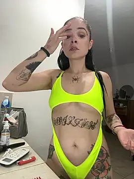 LoganPeny online show from June 13, 9:18 am