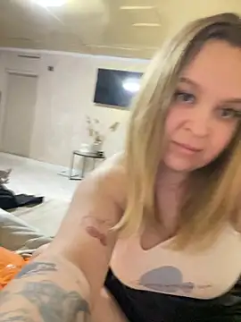 Snapshot of IMHORNYWET chatting on September 9, 5:34 pm IMHORNYWET online show from September 9, 5:34 pm