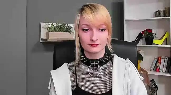 hottieBlair online show from March 21, 7:44 am