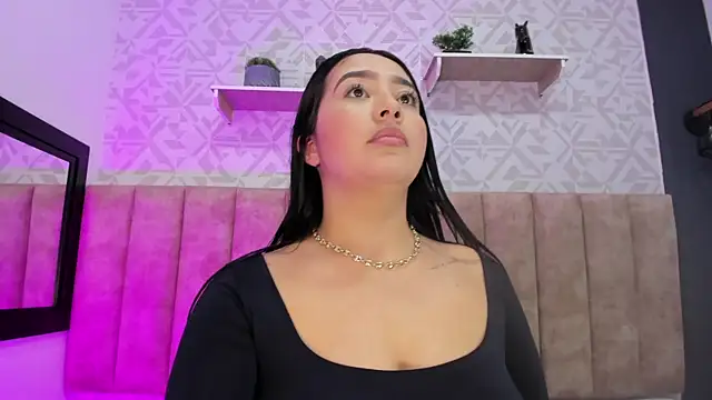 Snapshot of MelinaCruz chatting on November 7, 3:39 am MelinaCruz online show from November 7, 3:39 am