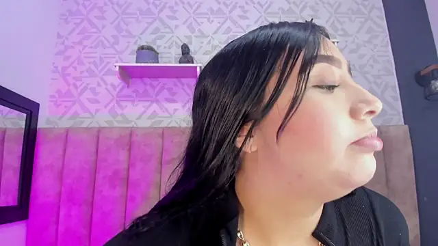 Snapshot of MelinaCruz chatting on November 8, 4:23 am MelinaCruz online show from November 8, 4:23 am