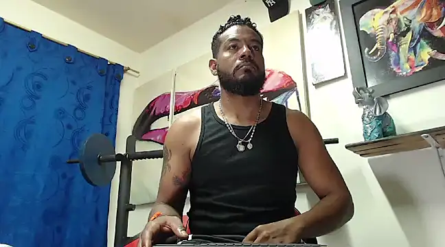 BladeFoxxx1 online show from March 16, 6:20 am