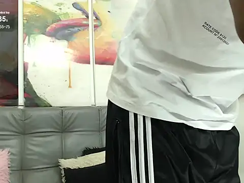 BladeFoxxx1 online show from September 12, 1:49 am