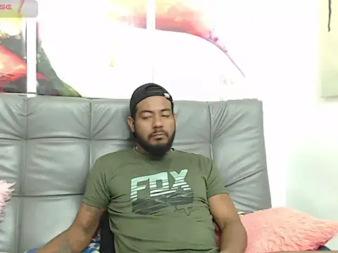 BladeFoxxx1 online show from October 4, 8:56 am