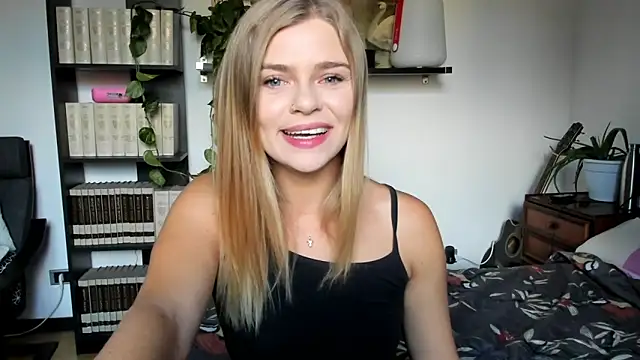 HaleyReedme online show from September 23, 7:11 am