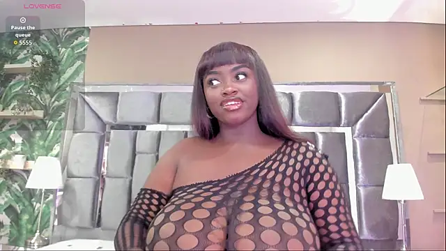 BetsyBennet  online show from July 22, 5:21 am