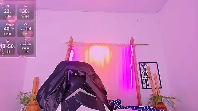 Snapshot of Brithanycullen chatting on March 13, 2:38 am Brithanycullen online show from March 13, 2:38 am