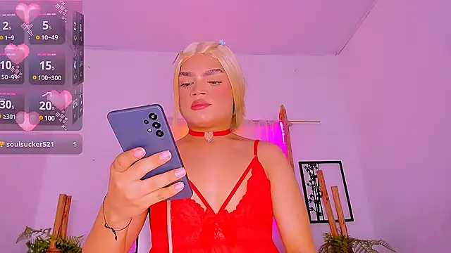 Snapshot of Brithanycullen chatting on March 15, 10:13 am Brithanycullen online show from March 15, 10:13 am