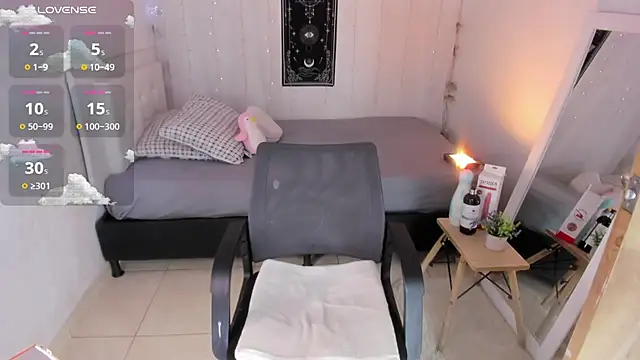 Snapshot of Brithanycullen chatting on November 9, 10:08 pm Brithanycullen online show from November 9, 10:08 pm