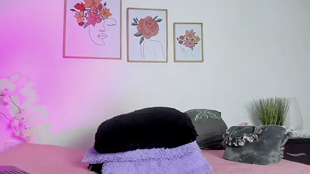 alana 111 online show from September 24, 2:59 am