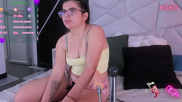 JulietSofia online show from February 4, 7:53 pm