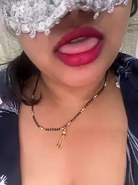 Catchybusty online show from June 12, 5:12 pm