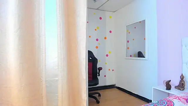 Zaira Angel online show from November 28, 3:31 am