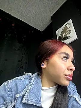 Tracy KS online show from November 23, 3:06 am