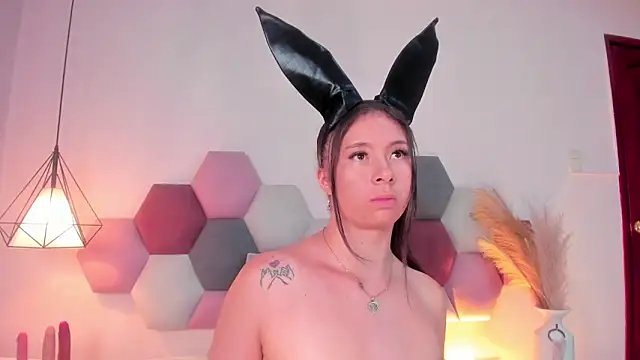 BeckyVidal online show from October 30, 12:45 am