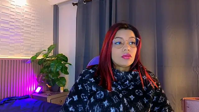 Snapshot of TiffanyWalk chatting on November 4, 11:09 am TiffanyWalk online show from November 4, 11:09 am