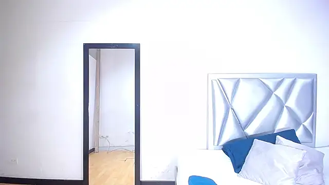 goldenn ass1 online show from November 13, 4:00 am