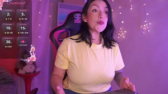 Snapshot of Madison_Mayer chatting on February 11, 1:16 pm Madison Mayer online show from February 11, 1:16 pm