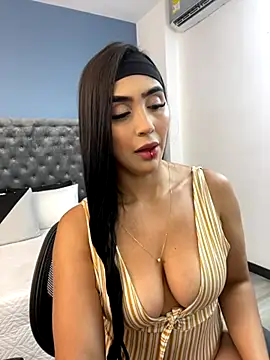 ChloeLambert online show from September 18, 11:18 pm