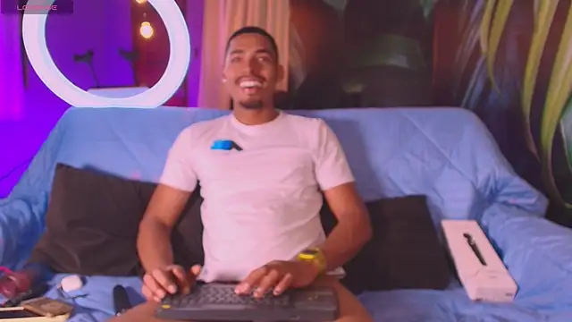 Snapshot of LiamByrne chatting on December 21, 4:41 am LiamByrne online show from December 21, 4:41 am