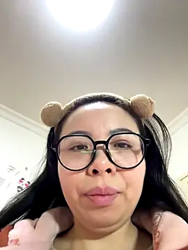 aa520uv online show from December 16, 3:22 am